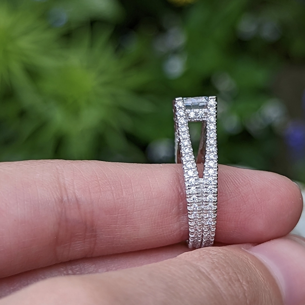 New sterling silver 925 engagement ring - Picture 3 of 9